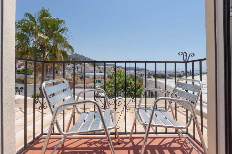 Hotel Al-Andalus Nerja Exterior photo